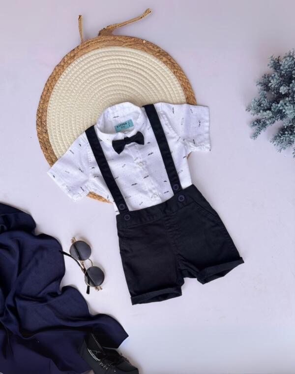 Mustache Print Dungary